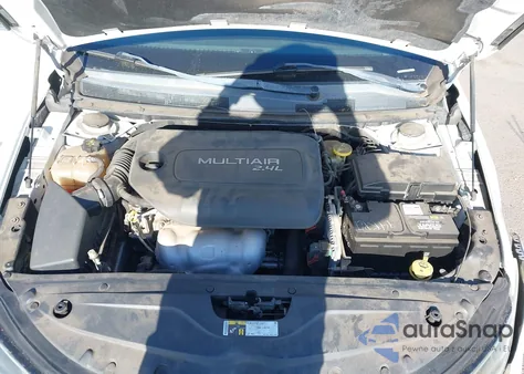 2015 Chrysler 200 Limited из США, поврежденный, VIN 1C3CCCAB9FN742242